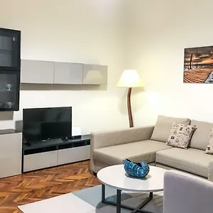 דירה Kingdom & Car Parking On-site & Aircon & Quiet & Family Friendly, בודפשט