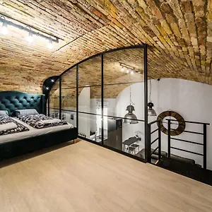  Appartamento Király 28 Fsz Center 2 Bedroom With Aircon